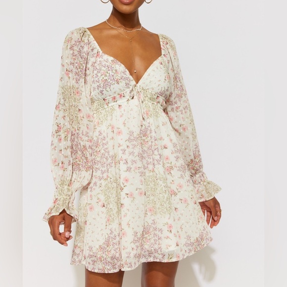 Floral Boho Mini Dress - Picture 3 of 10